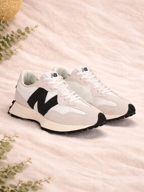 New Balance Footwear 327 Suede Sneaker - NEW Without Tags